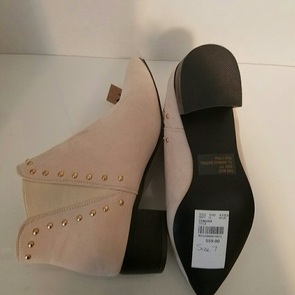 Shoes - Picture 3 of 6